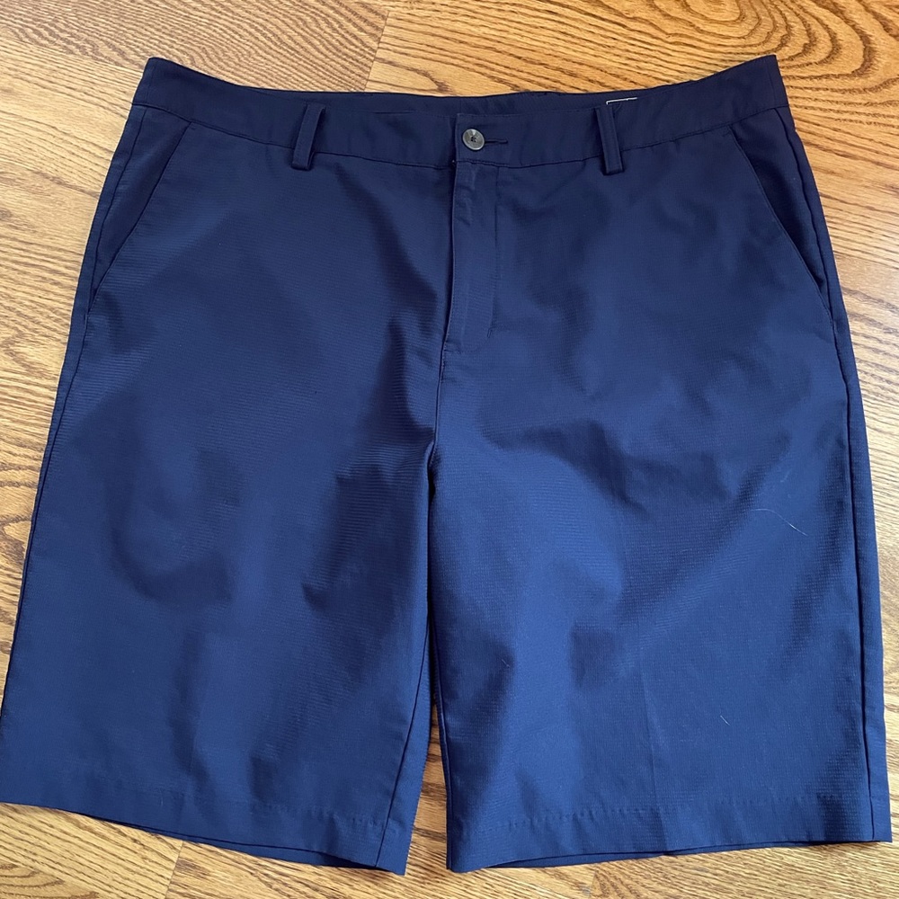 Adidas Mens 38 Shorts